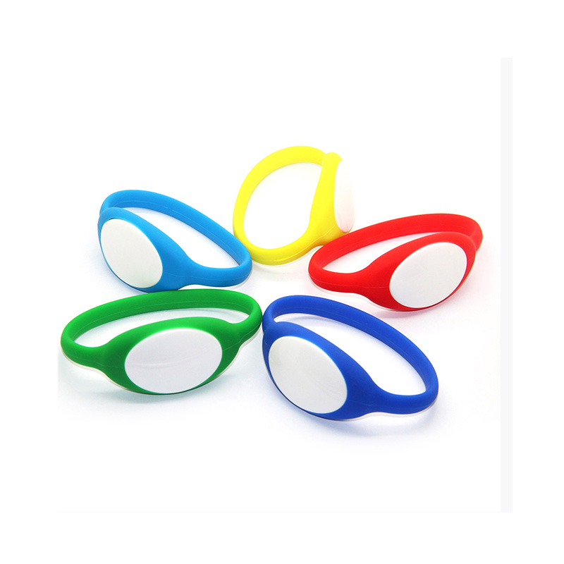 RFID游樂場硅膠腕帶定做工廠NFC智能硅膠手環(huán)廠家2