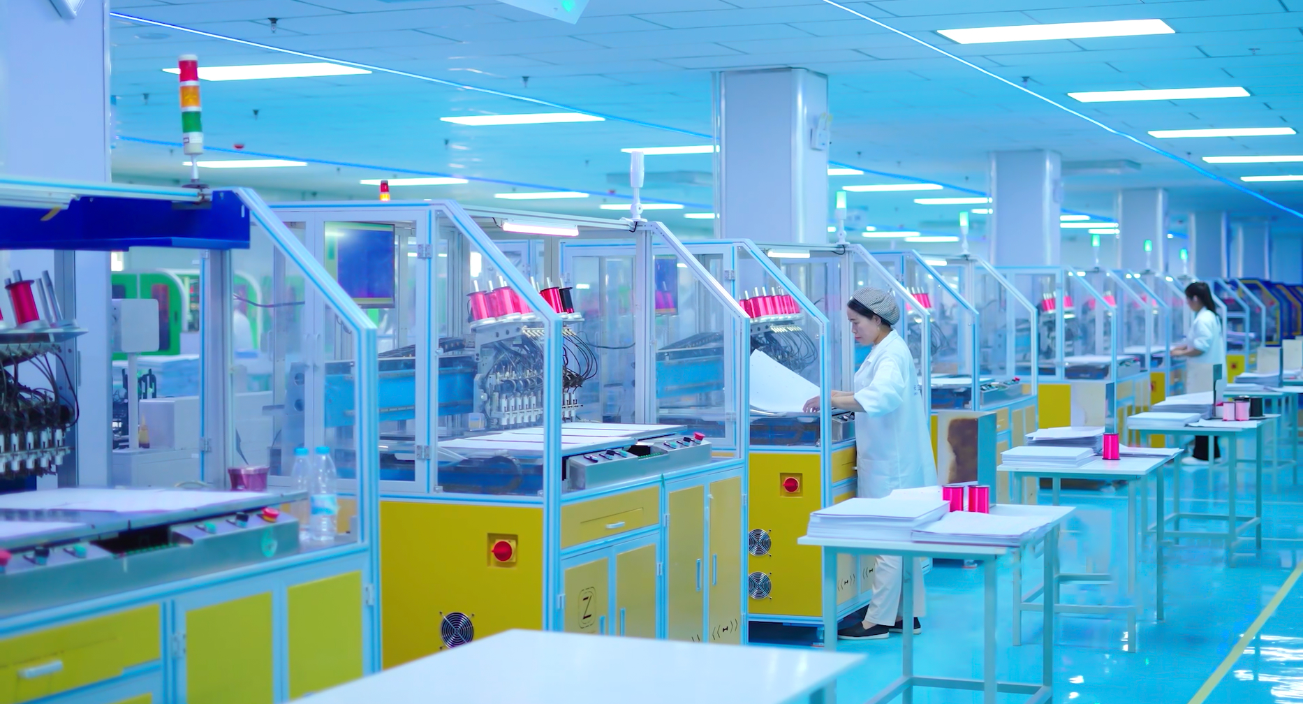 保質量 趕進度 拼交付 | 卡立方集團深圳寧夏兩大生產基地五大工廠全力以赴打好“收官戰(zhàn)”