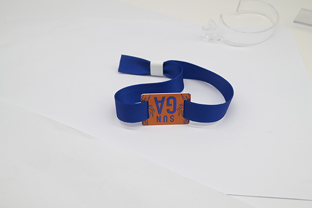 不干膠標(biāo)簽貼紙的分類描述！